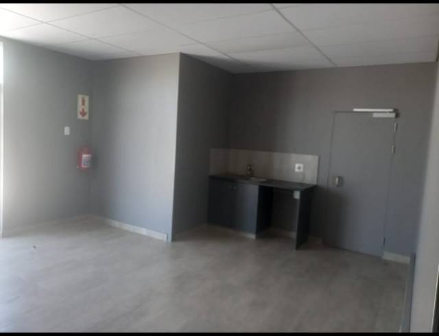 BUSINESS PROPERTY TO RENT IN FAIRVIEW